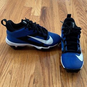 Kids Nike Black and Blue Cleats